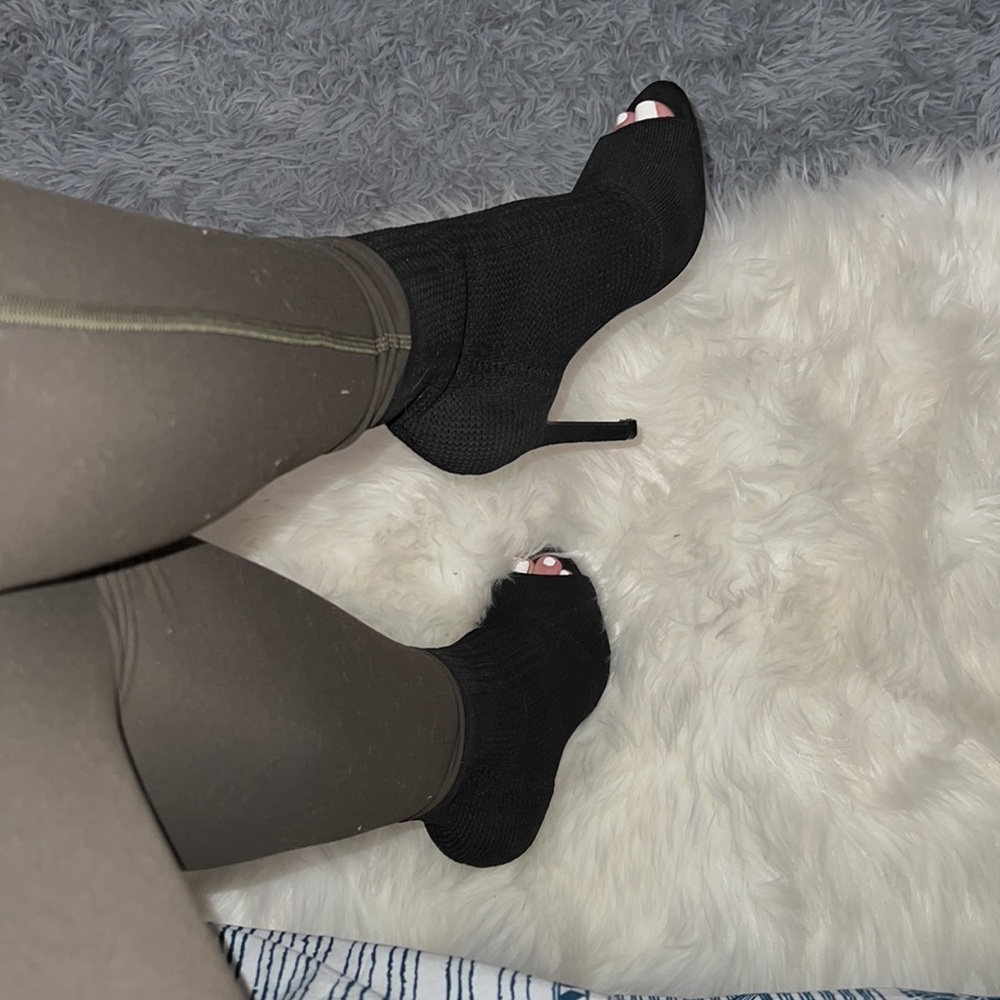 Peep-toe Boot Pumps